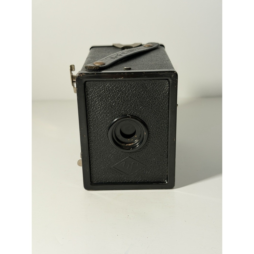 vintage Agfa Box 44 A-8 Cadet Flash Box Camera. UNTESTED